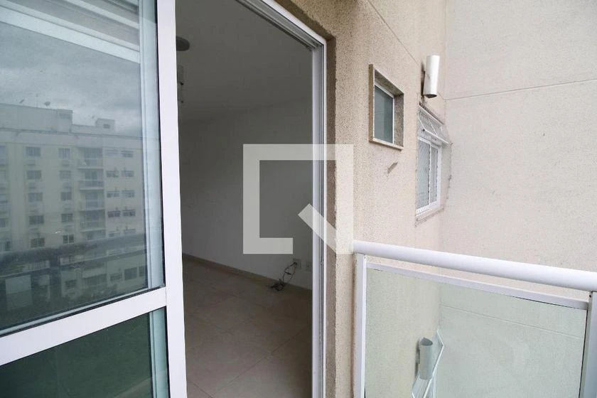 One-bedroom apartment with a mountain view in Rio de Janeiro — photo 18