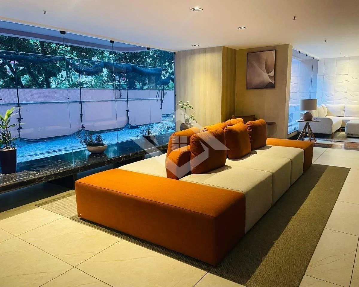 Mountain view in a 2-bedroom apartment, 74 m² — photo 9