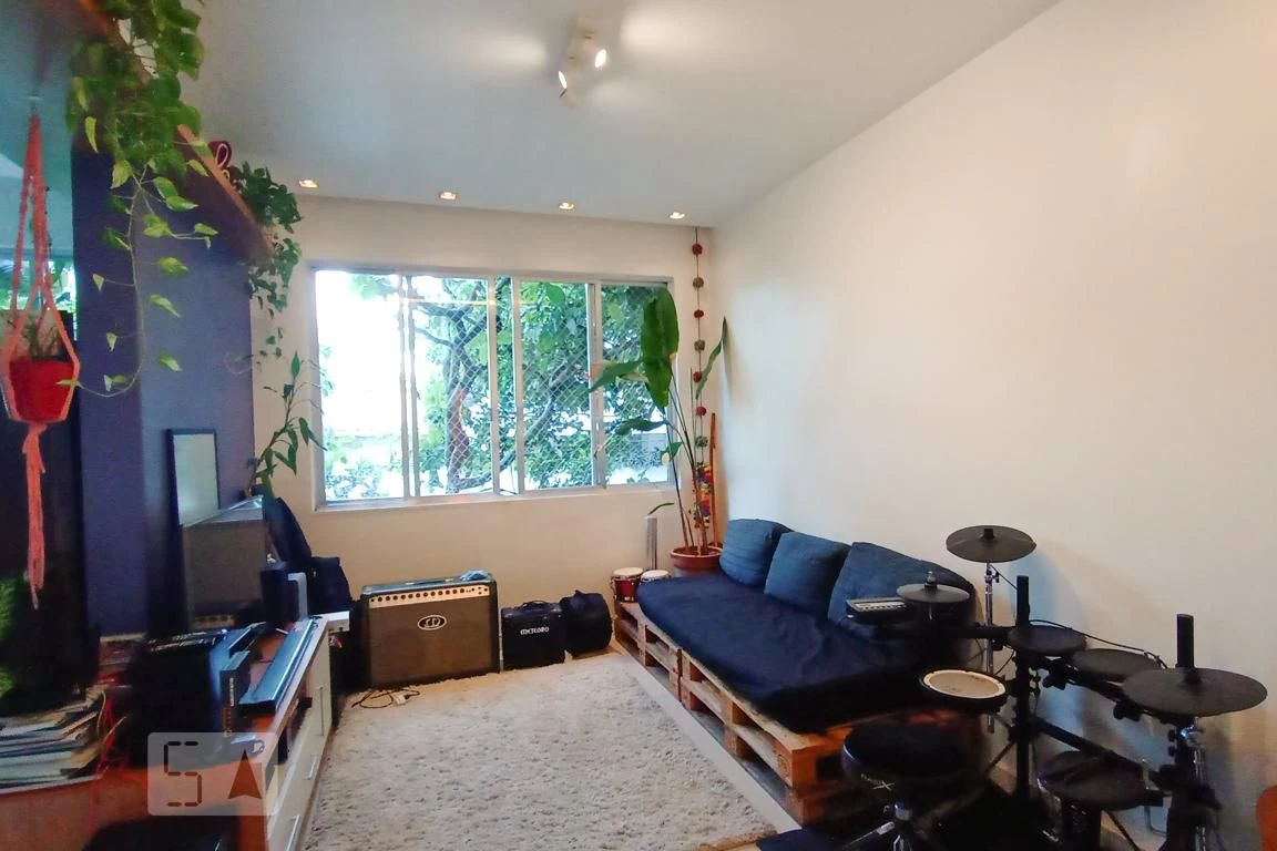 Furnished apartment with 2 bedrooms and 1 parking space — photo 22