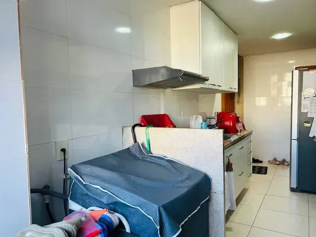 Unfurnished apartment with 2 bedrooms and 1 parking space — photo 2