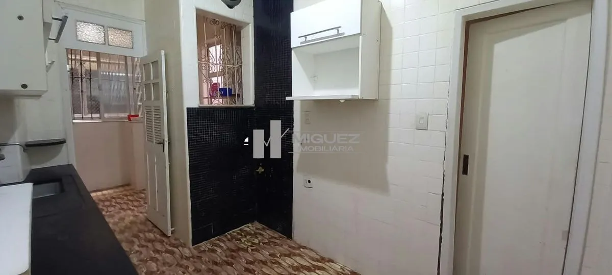 Apartamento no 1º andar com piso de madeira ou laminado — photo 4