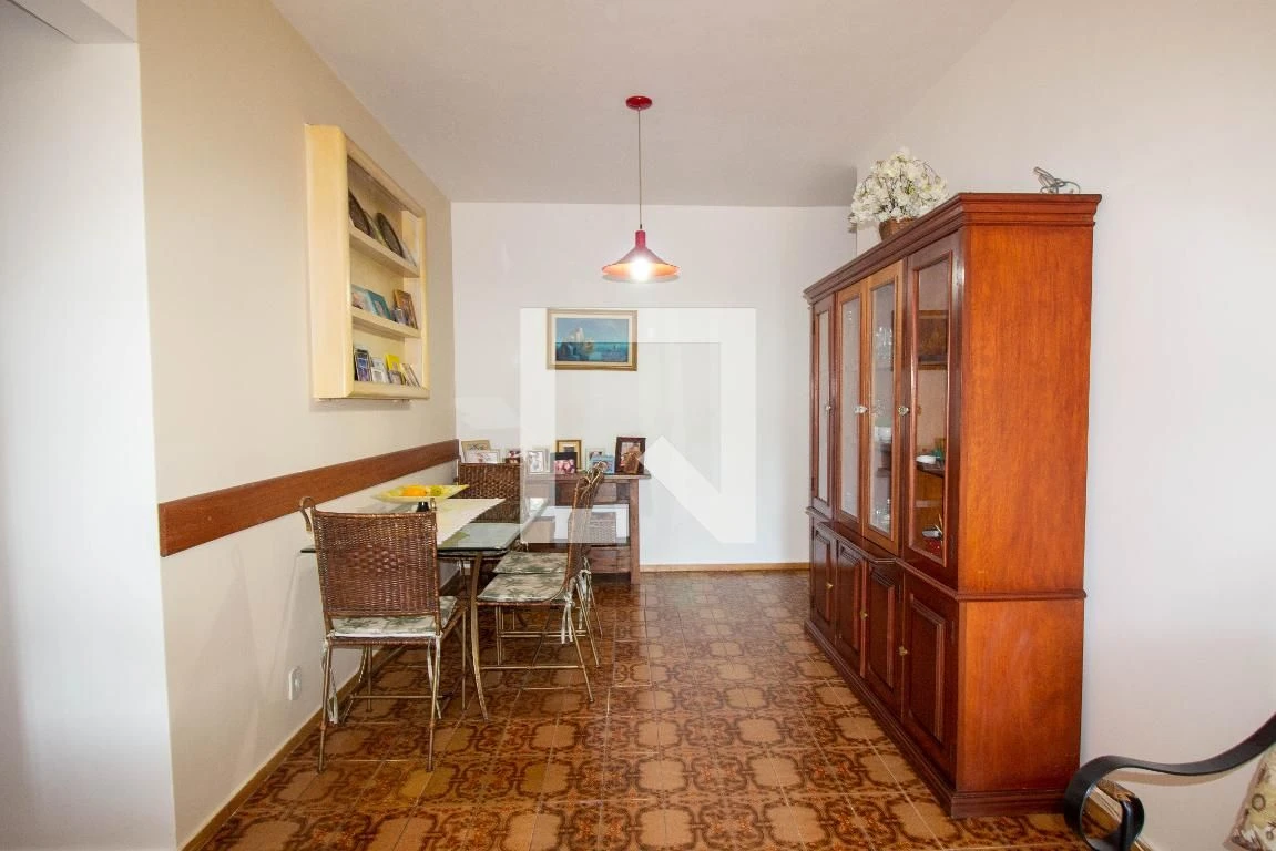 Furnished 3-bedroom apartment with suite and balcony — photo 26