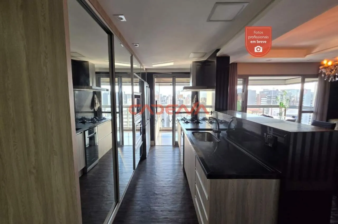 Apartment with 3 bedrooms and an enclosed balcony — photo 11