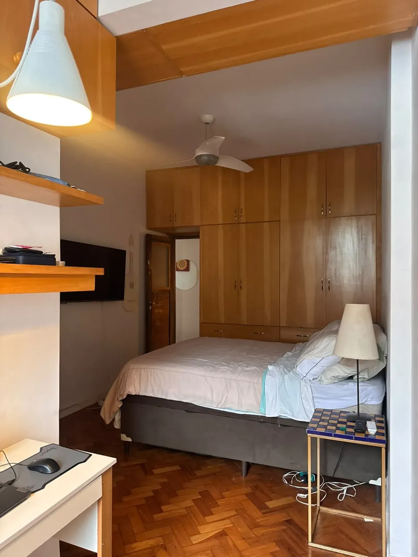 2-bedroom apartment with a mountain view — photo 4