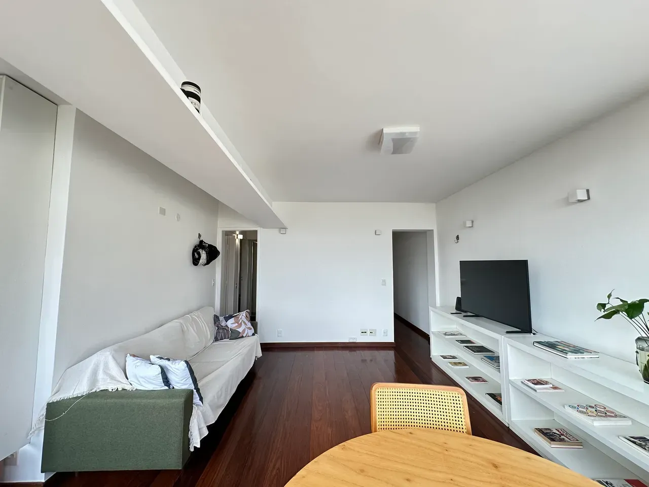 Apartment on the 4th floor with floor-to-ceiling windows — photo 22