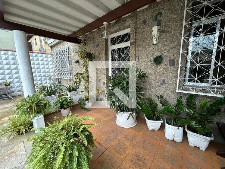 270 m² house with a glass-enclosed balcony and a dryer — photo 13