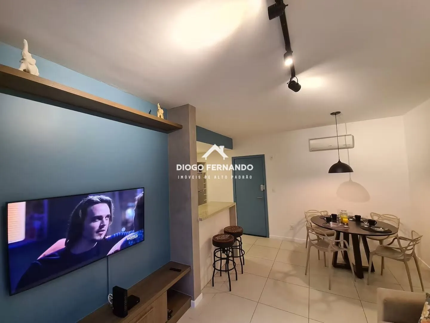 Furnished apartment, 70 m², with a water view — photo 15