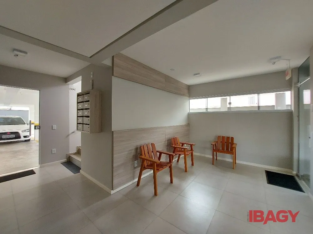 1-bedroom apartment with terrace, 42 m² — photo 19