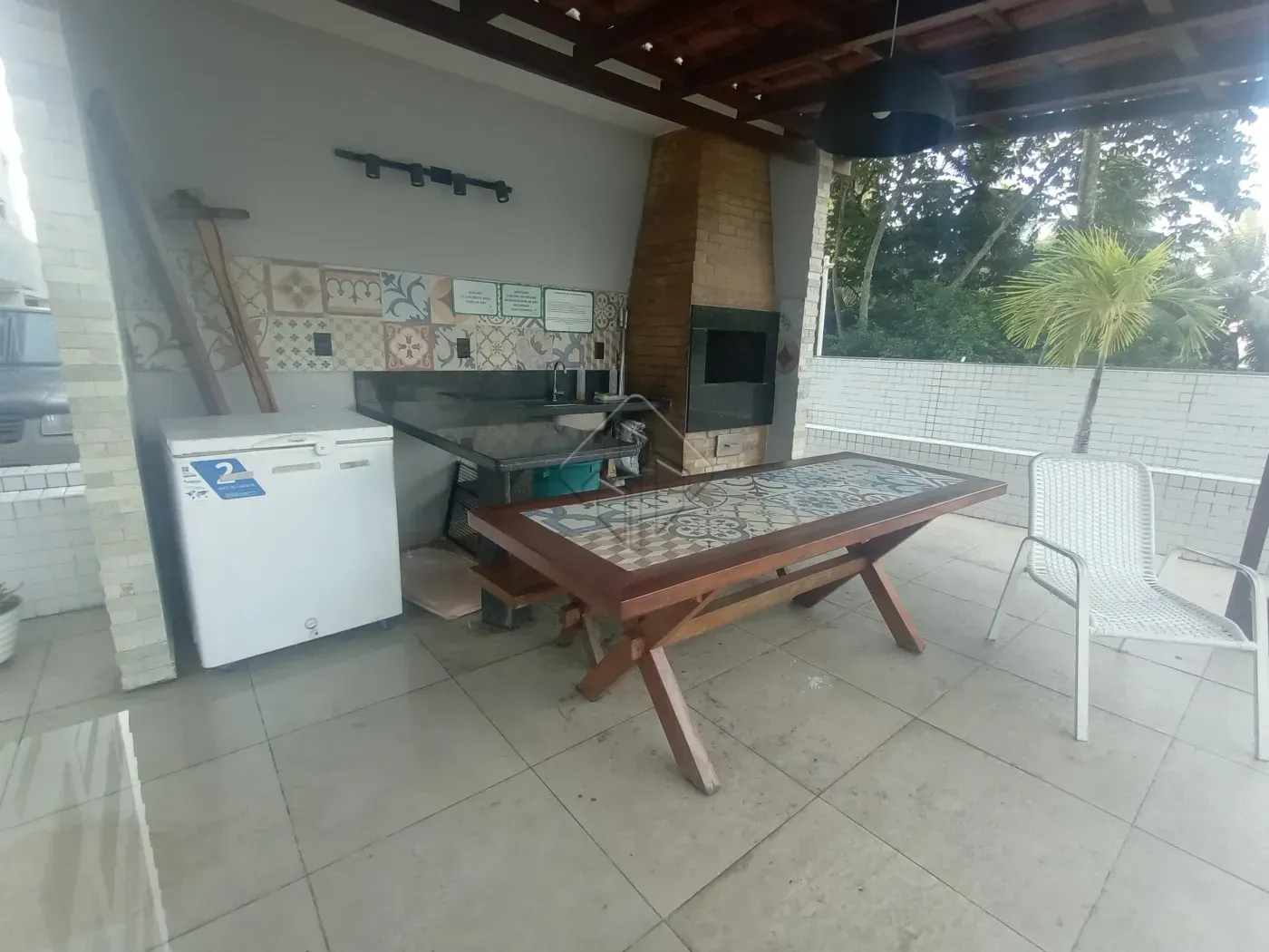 Balcony with a grill in a 2-bedroom apartment, 66 m² — photo 26