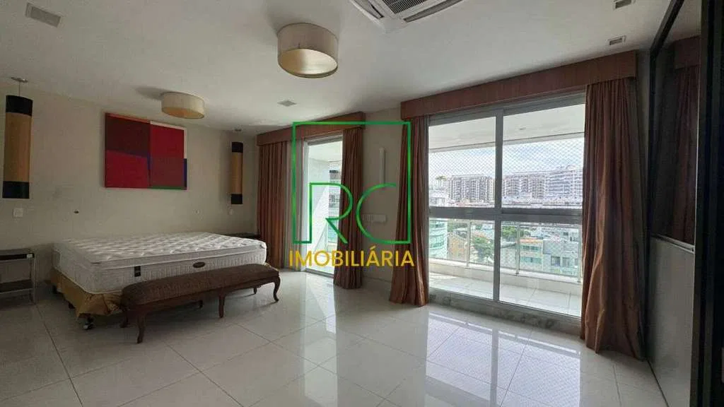 430 m² penthouse with 3 en-suite bedrooms and private BBQ — photo 4