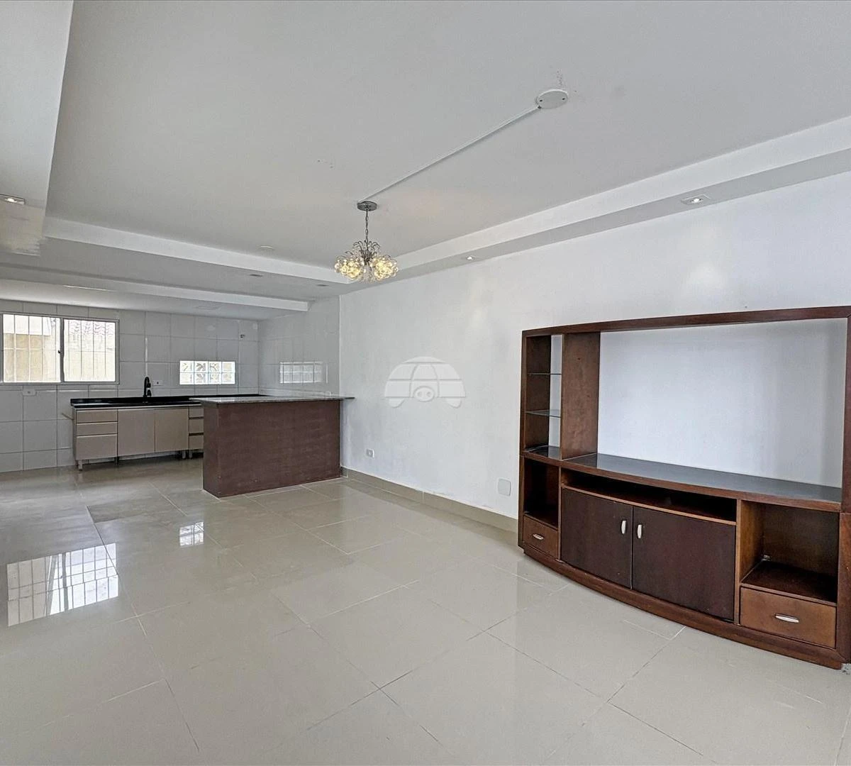 Casa de 178 m² com banheira e varanda envidraçada — photo 6