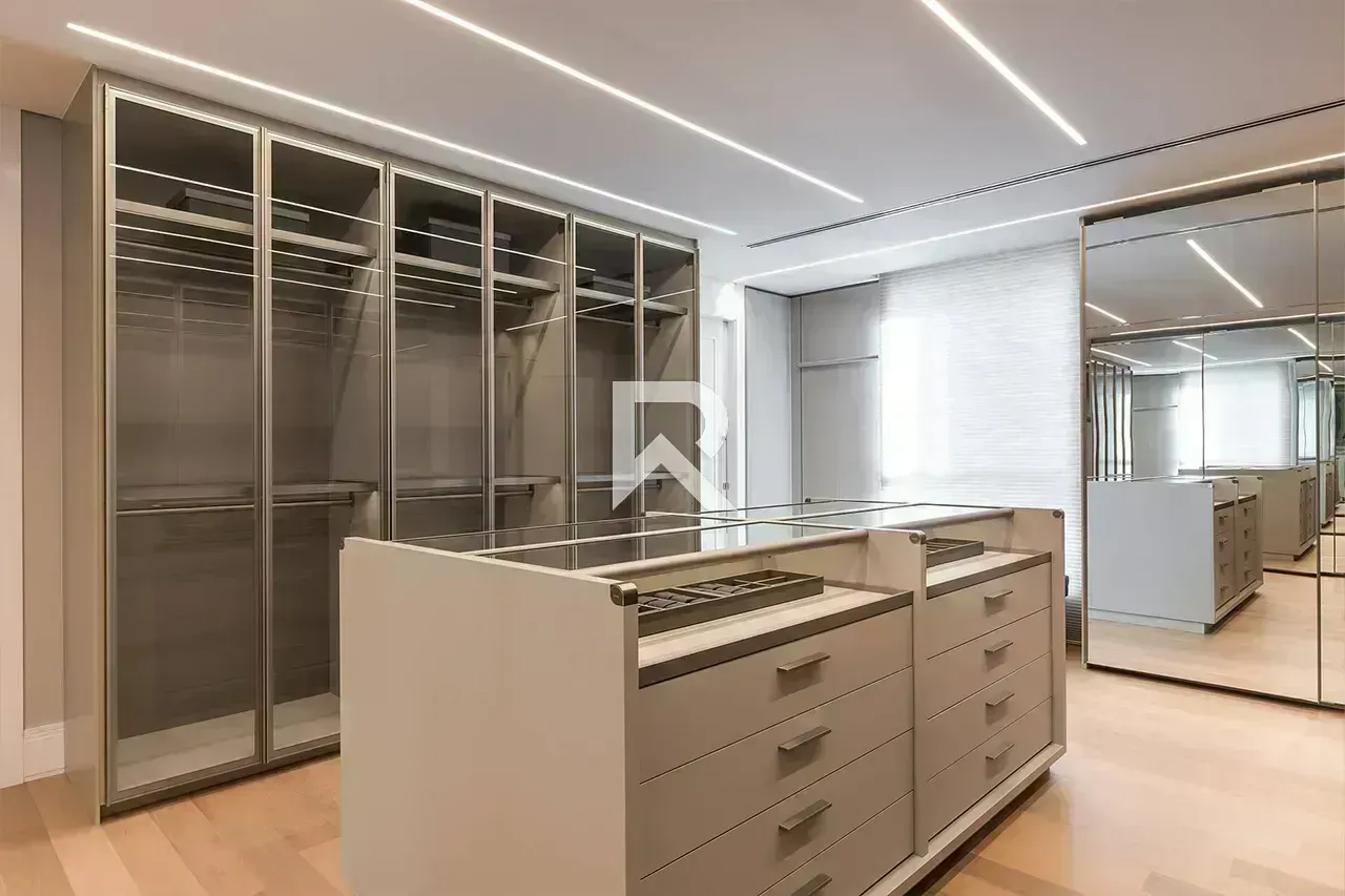 Квартира з 5 спальнями, балконом і 874 м² — photo 22