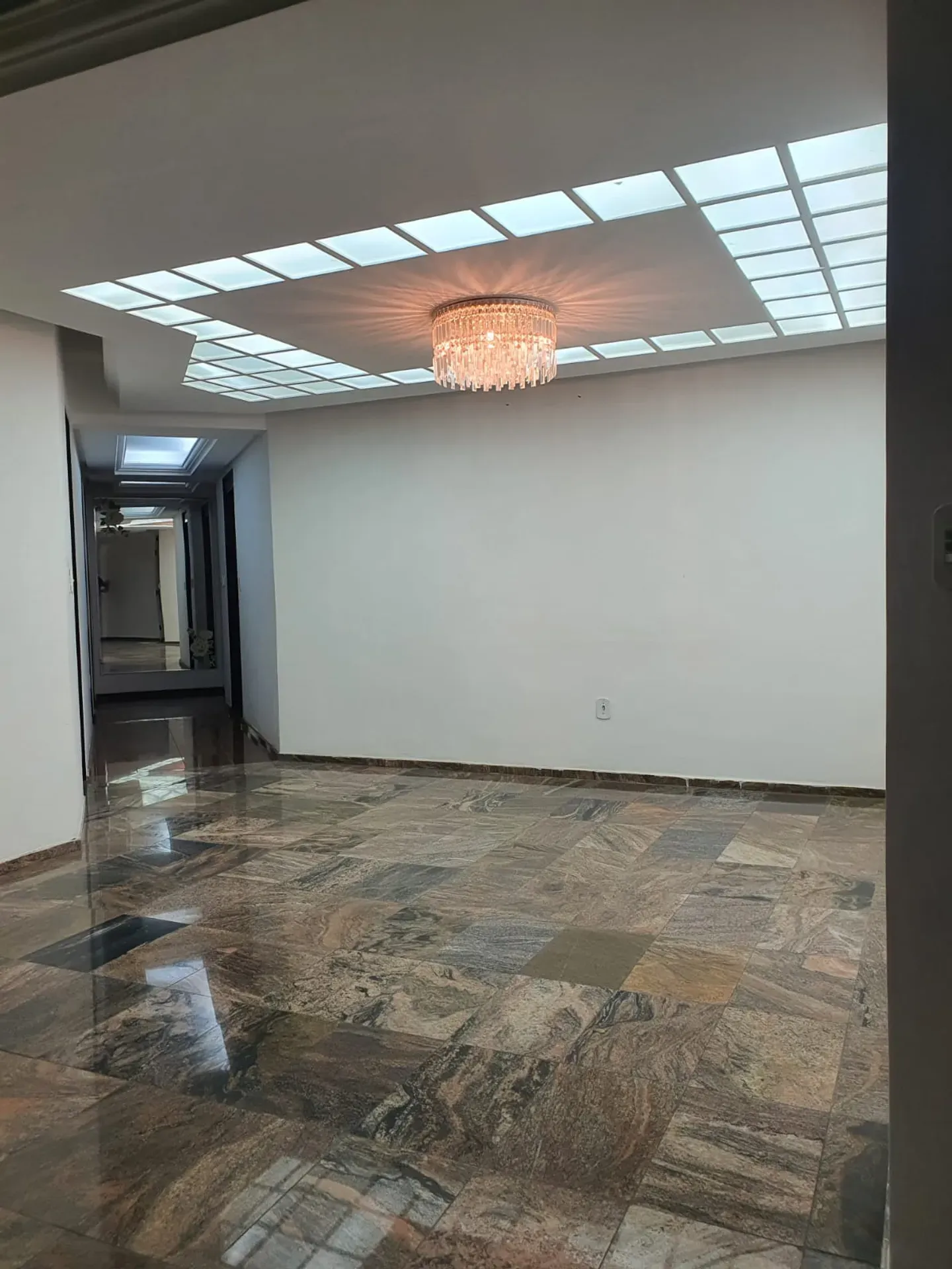 Квартира з 4 спальнями та 3 люкс-ванними, 160 м² — photo 5
