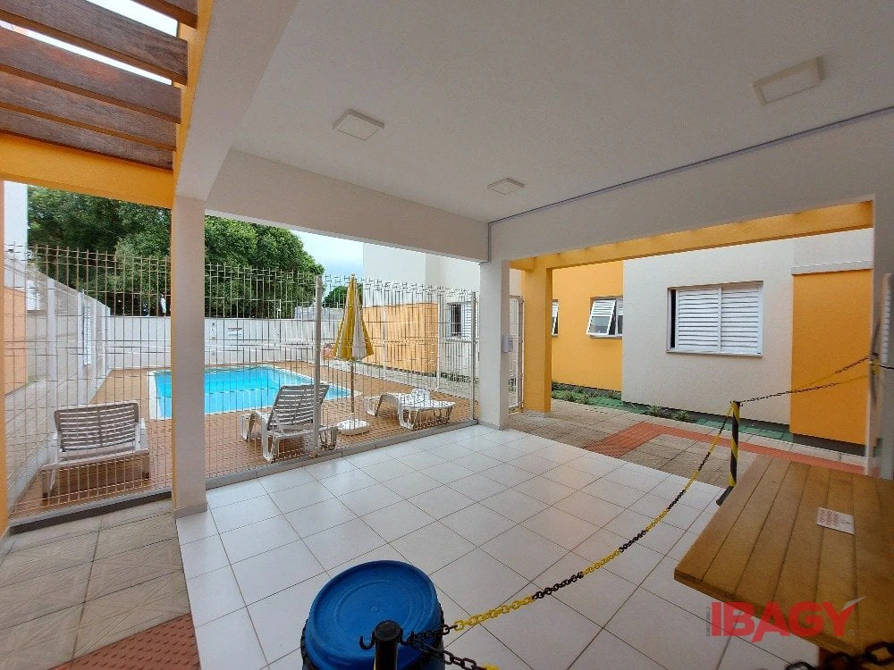 Piscina privada y 2 dormitorios: departamento de 54 m² — photo 29