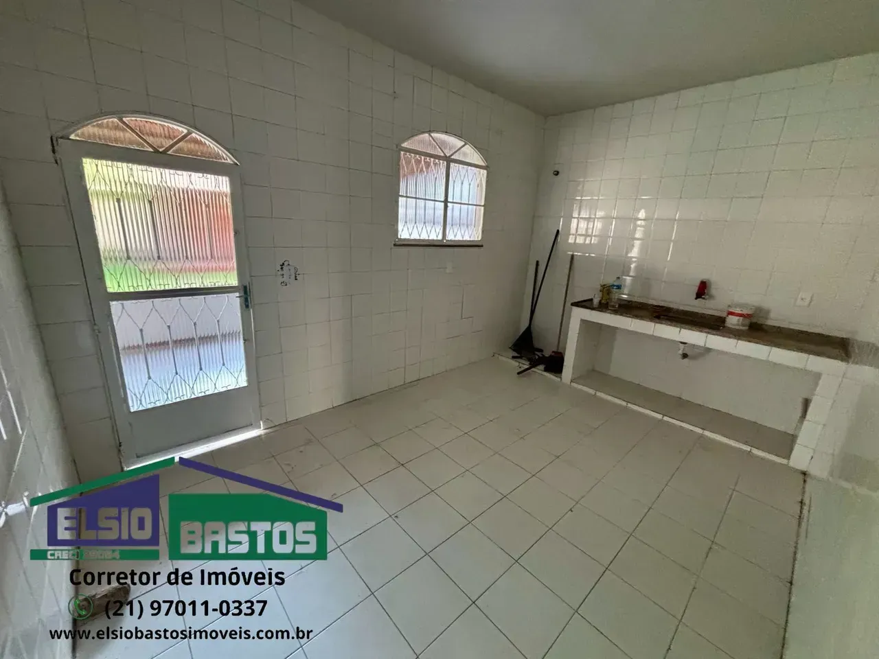 Linear house with 2 bedrooms and 1 bathroom plus 5 parking — photo 2