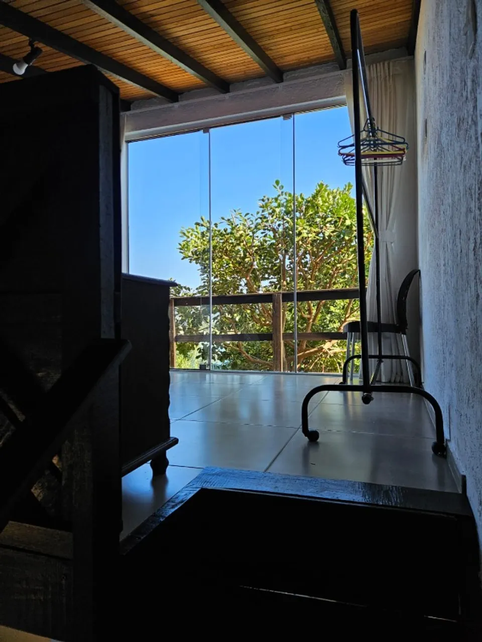 One-bedroom house with a water view — photo 17