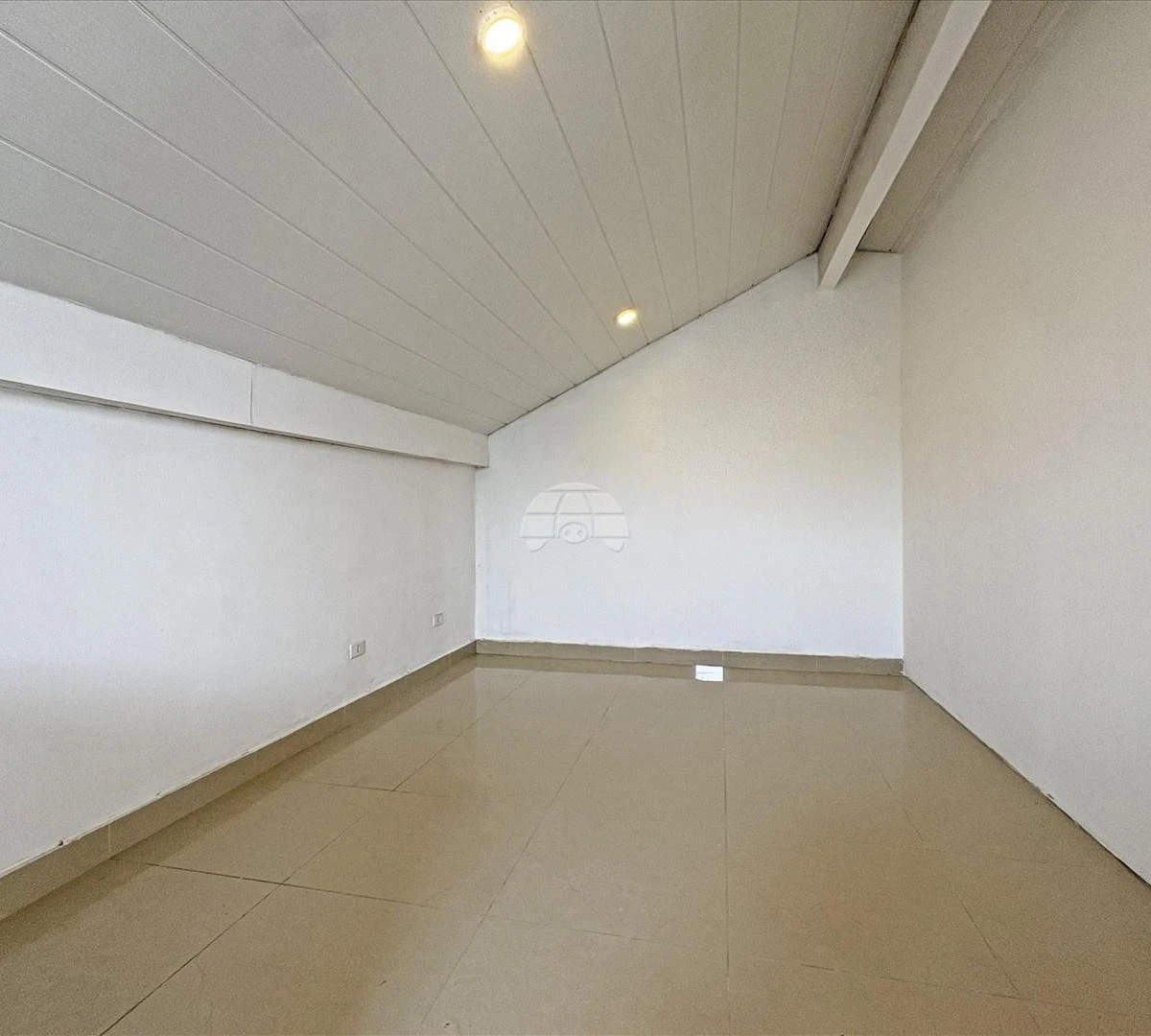 Casa de 178 m² com banheira e varanda envidraçada — photo 11