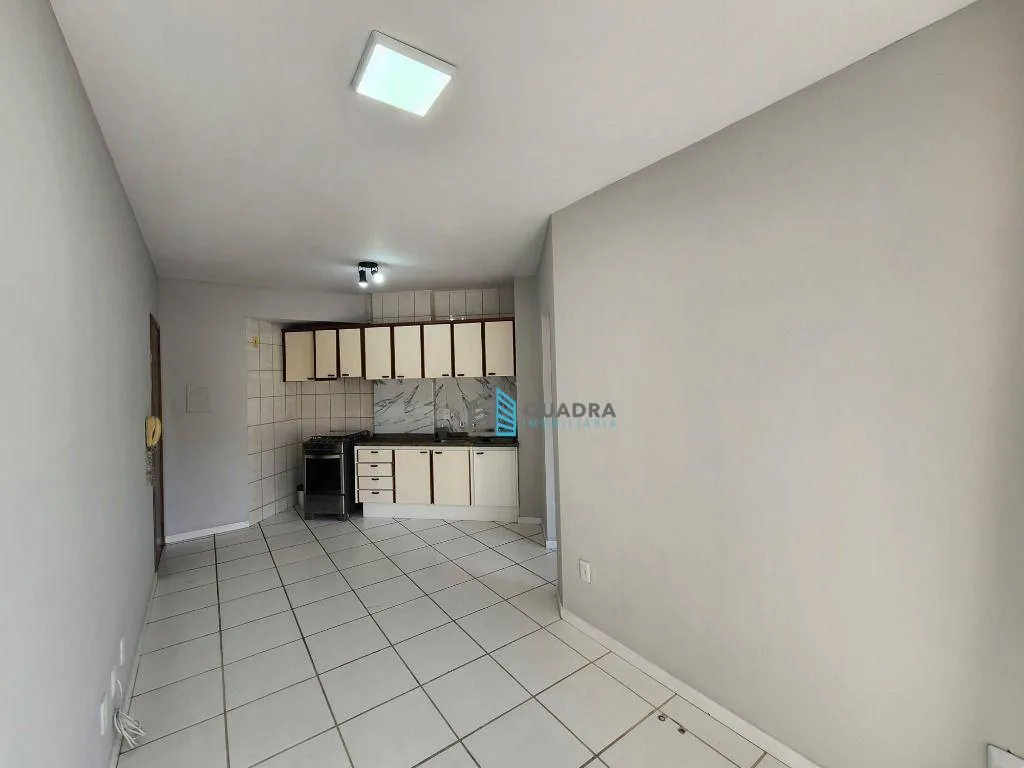 Apartamento de 1 dormitório com varanda e churrasqueira — photo 12