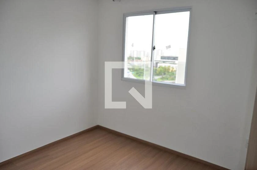 2-bedroom apartment in a building with a gym — photo 15