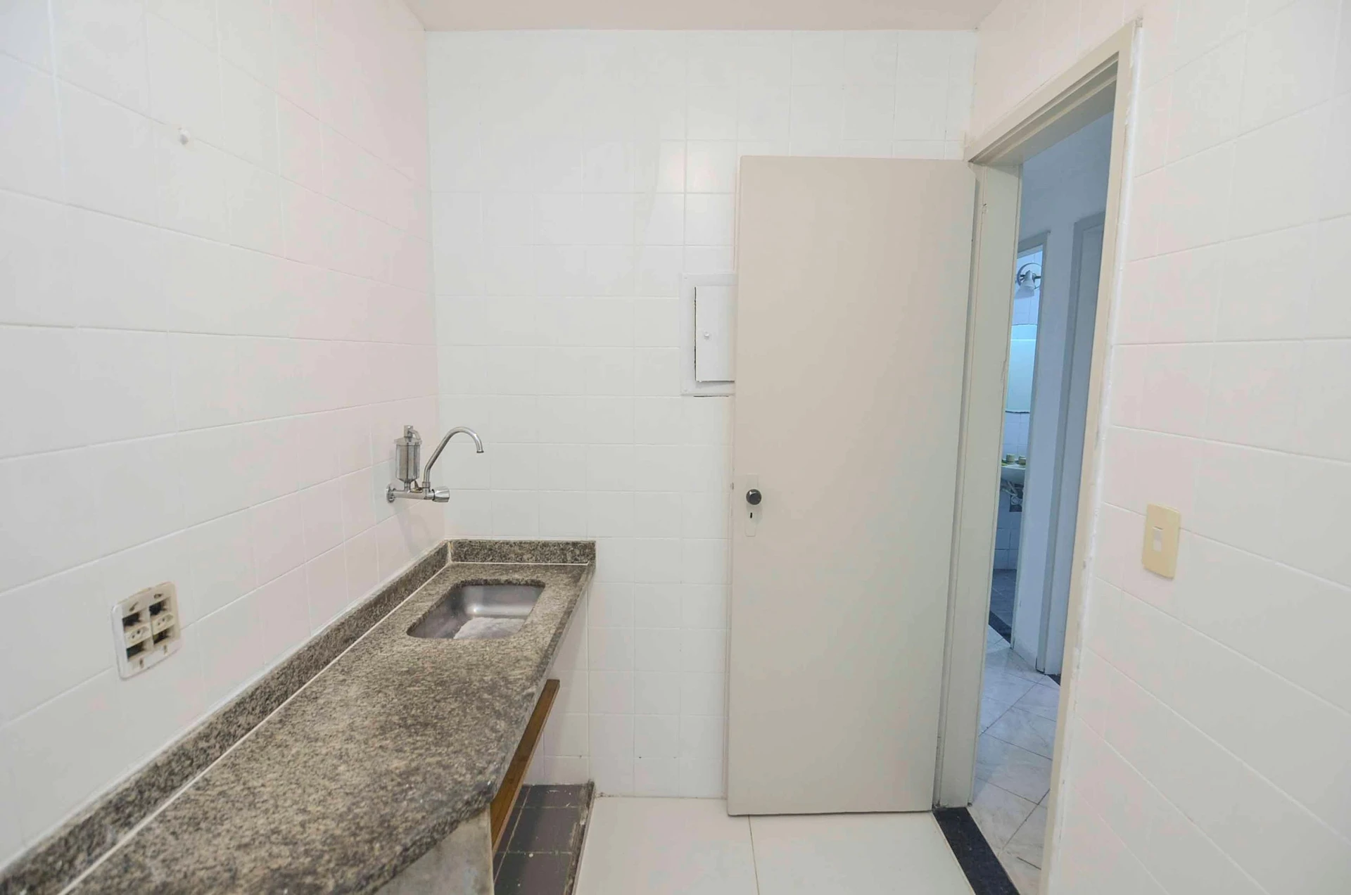 Квартира: 3 спальні, 90 м² — photo 14