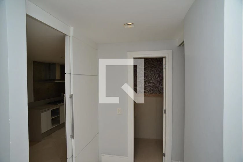 Квартира 300 м² з панорамними вікнами та видом на воду — photo 24