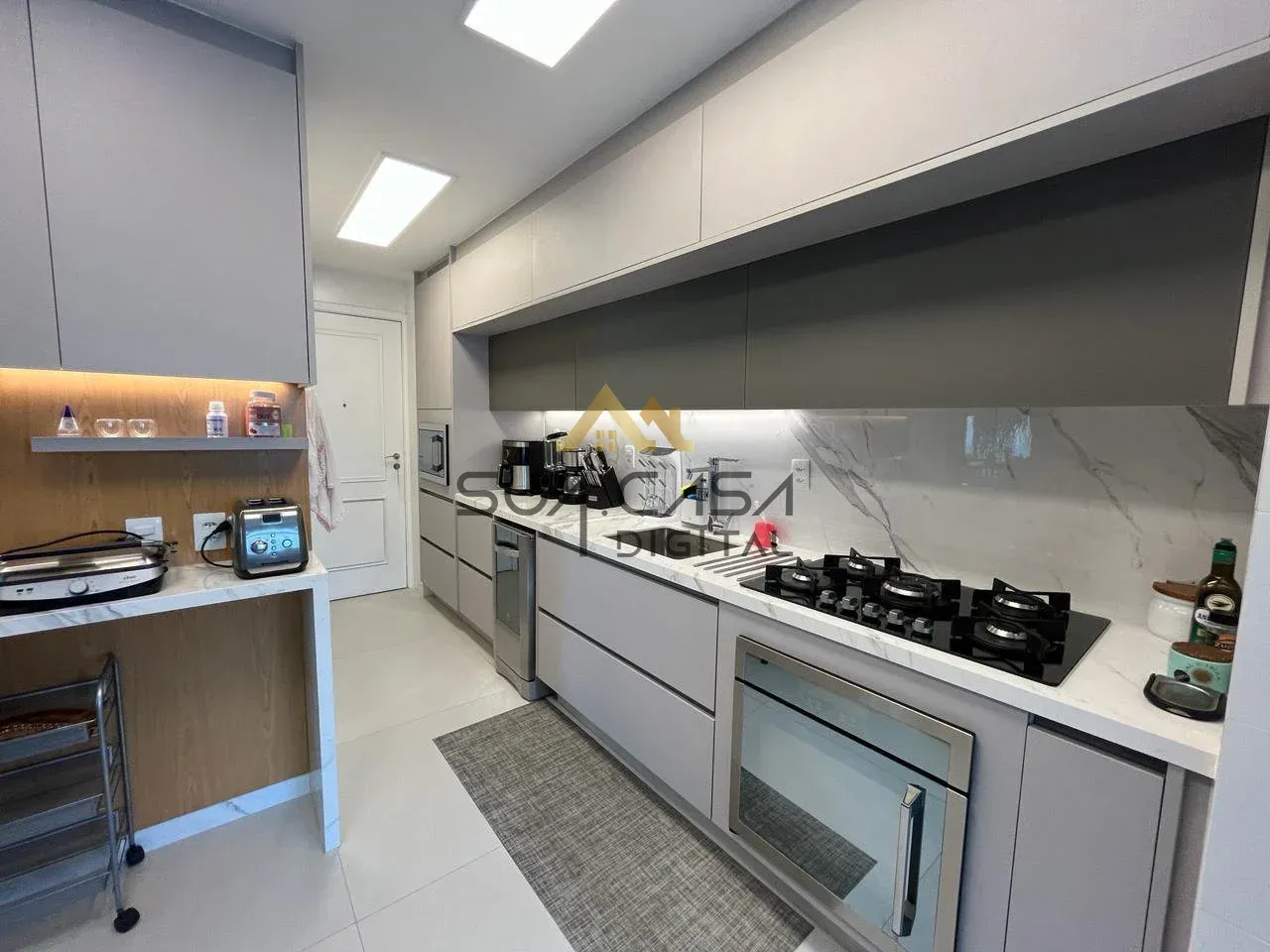 Furnished 3-bedroom apartment with 4 bathrooms and terrace — photo 27