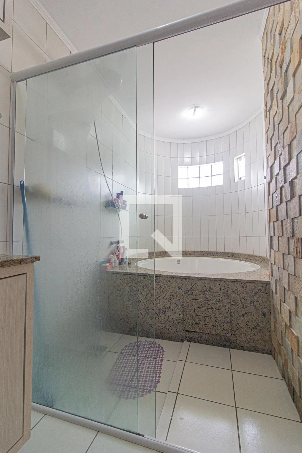 Furnished house, 106 m², with a bathtub — photo 14