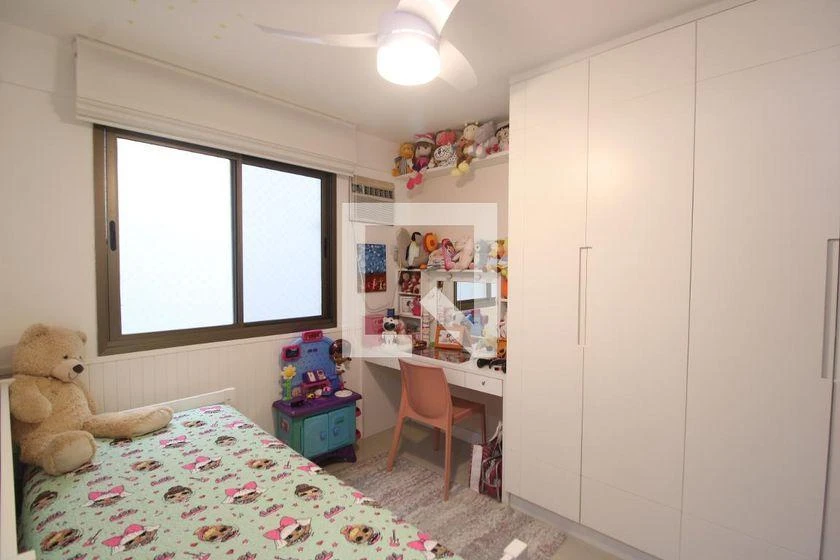 Furnished apartment, 112 m², with a glass-enclosed balcony — photo 13