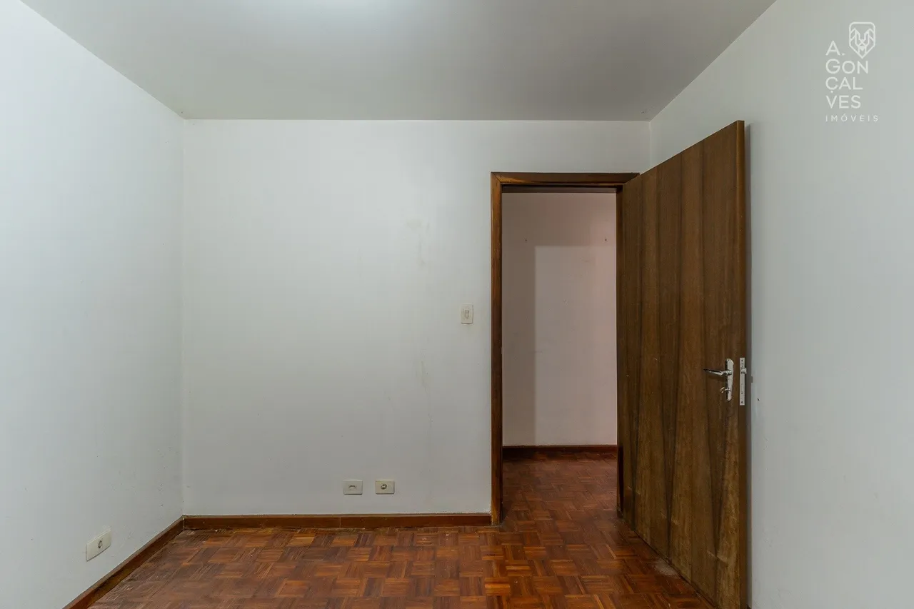 House with 3 bedrooms and 2 parking spaces — photo 15