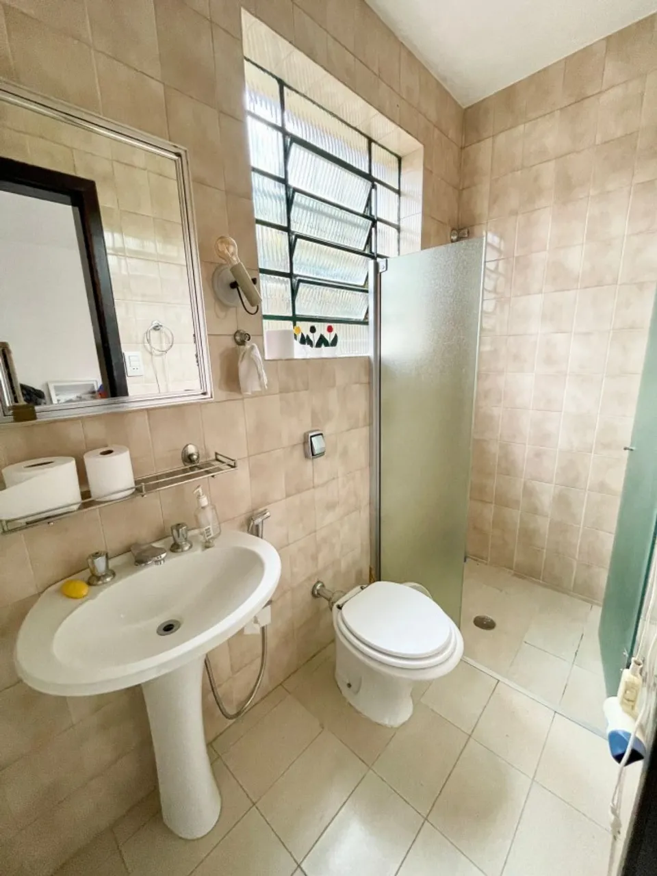450 m² house with 4 bedrooms and 4 bathrooms — photo 18