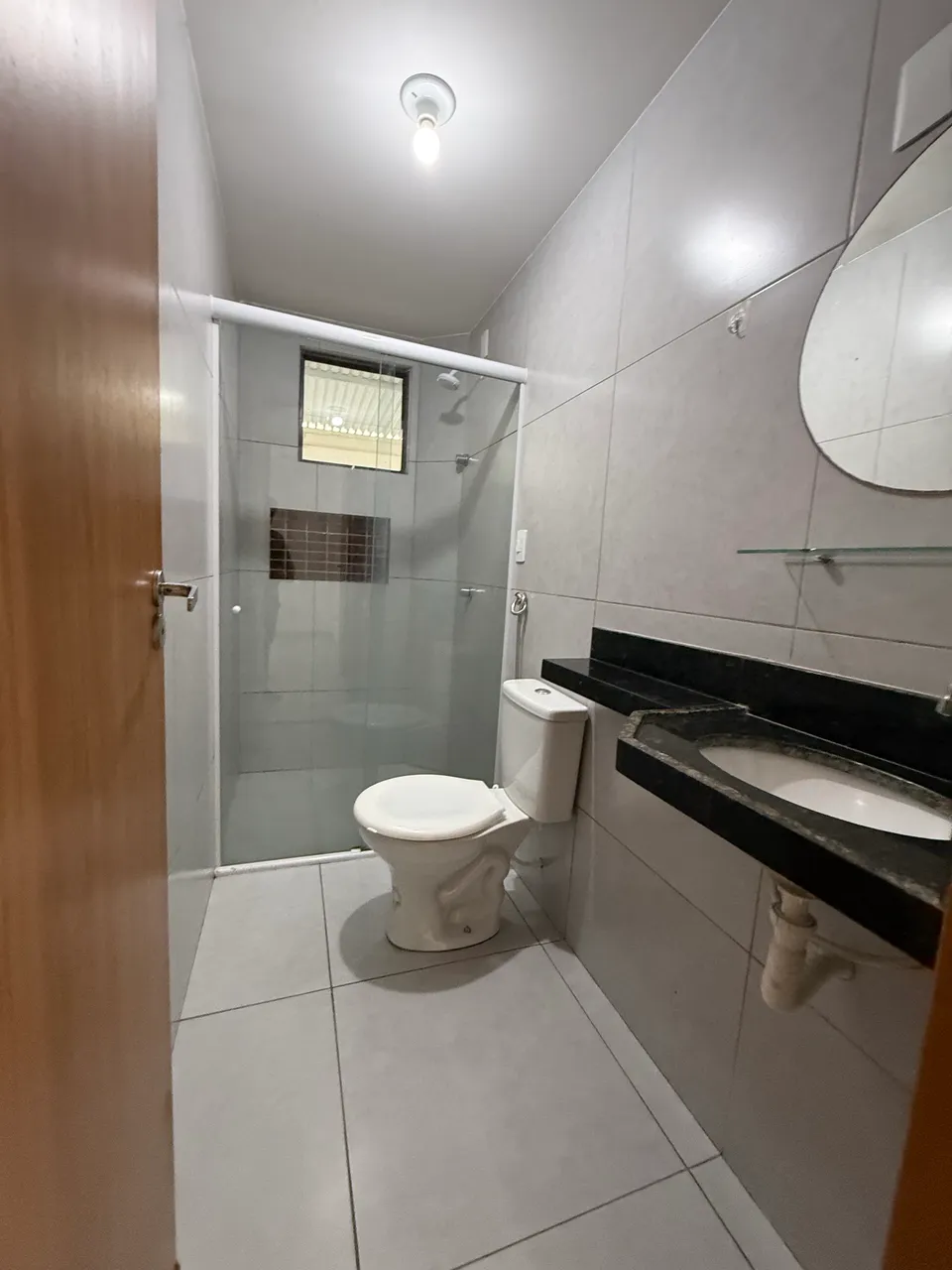 Unfurnished apartment with 2 bedrooms and a balcony — photo 10