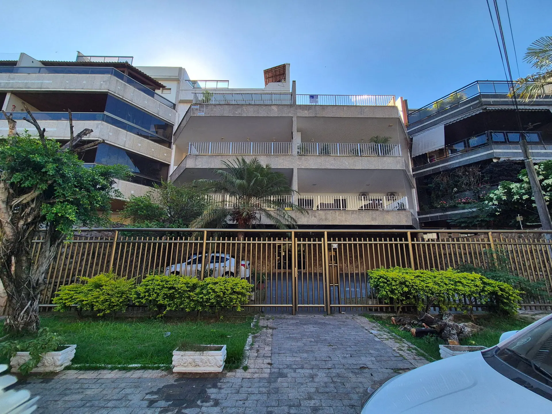 Rental apartment with 2 bedrooms and a balcony — photo 52