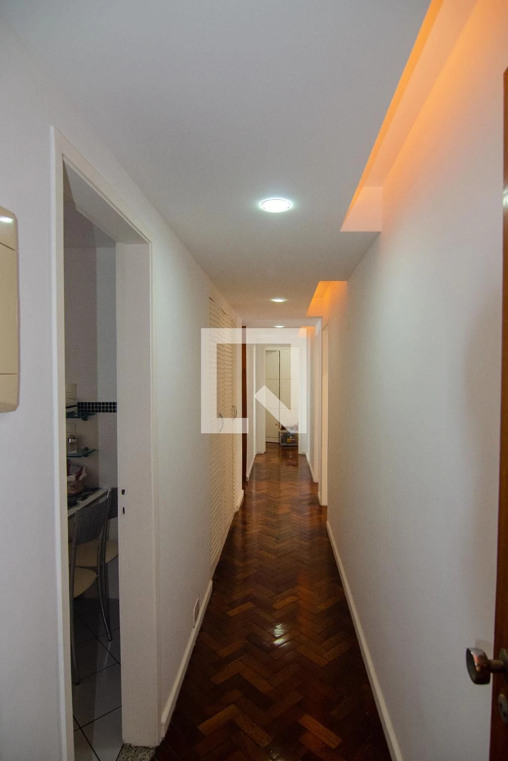 Furnished apartment, 166 m², with floor-to-ceiling windows — photo 76