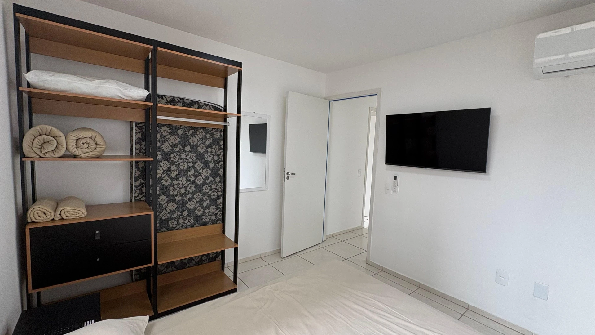 Vista a la montaña y 2 dormitorios: departamento de 75 m² — photo 23