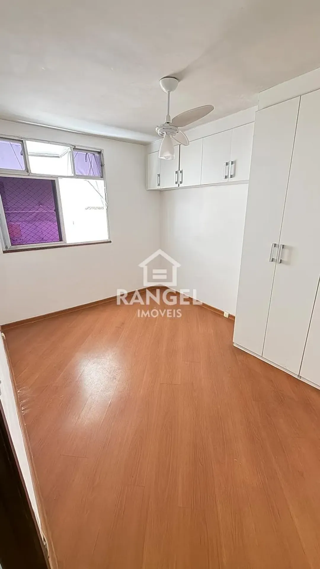 Apartment, 54 m², with wood or laminate floors — photo 6