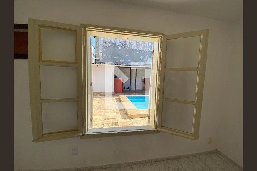 Rental house with 6 bedrooms and 704 m² — photo 36