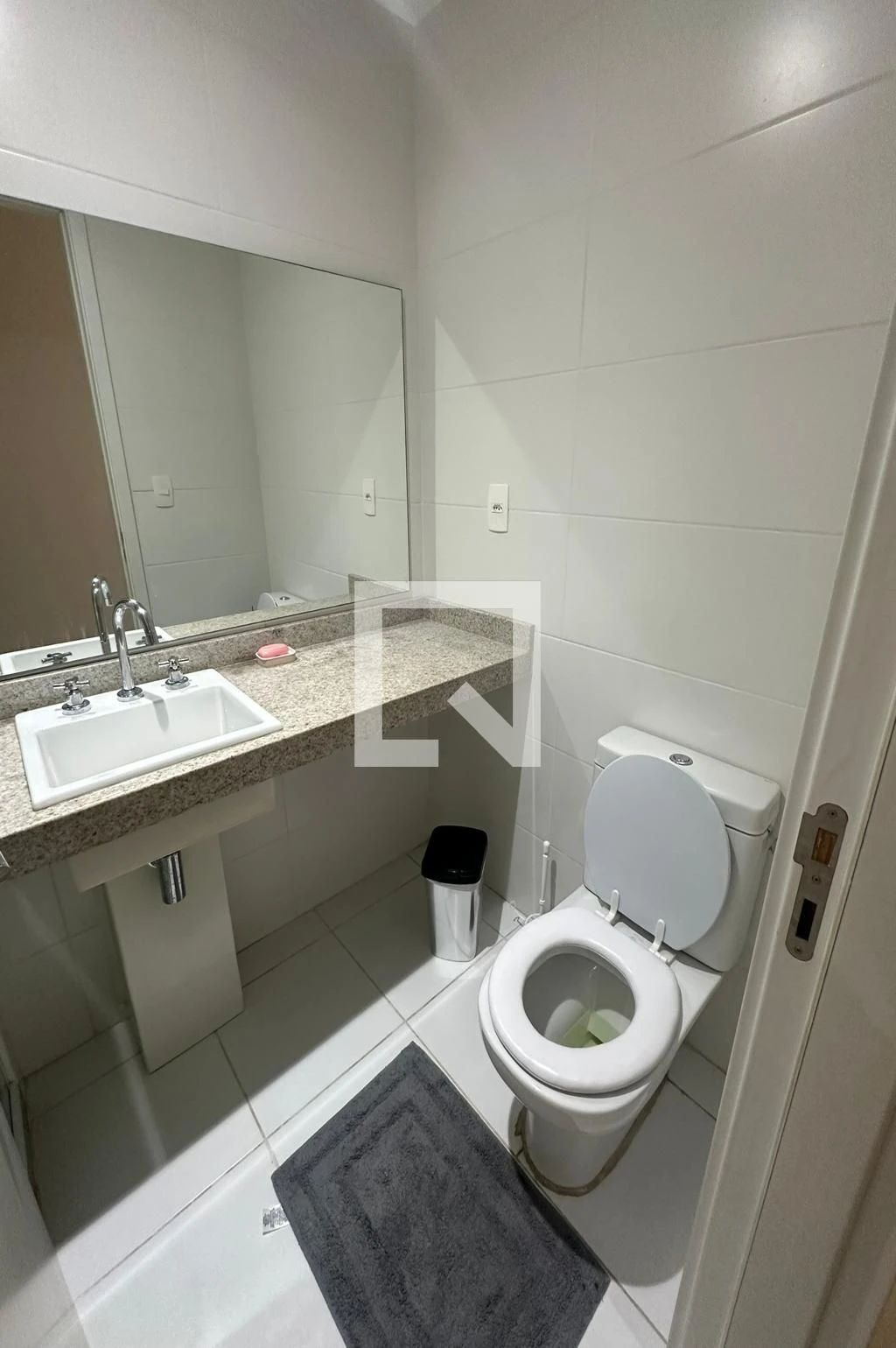 Apartamento mobiliado com 2 quartos e varanda — photo 42
