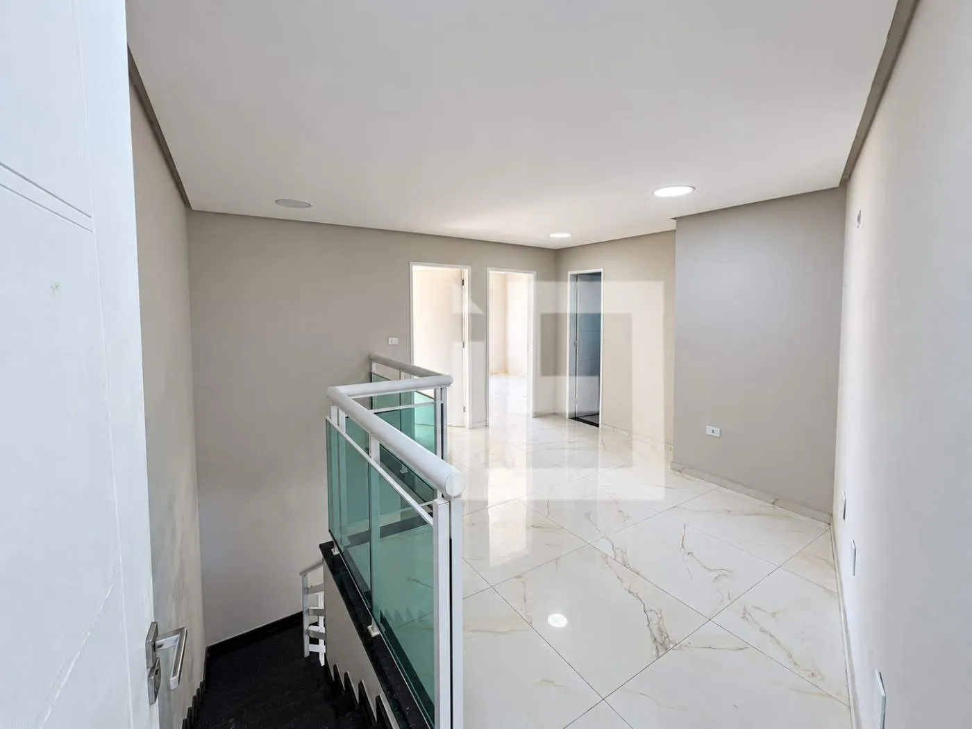 Casa, 220 m², com closet — photo 12