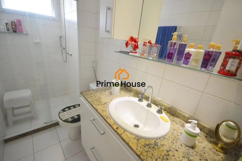 Furnished penthouse with 4 bedrooms and 4 bathrooms — photo 17