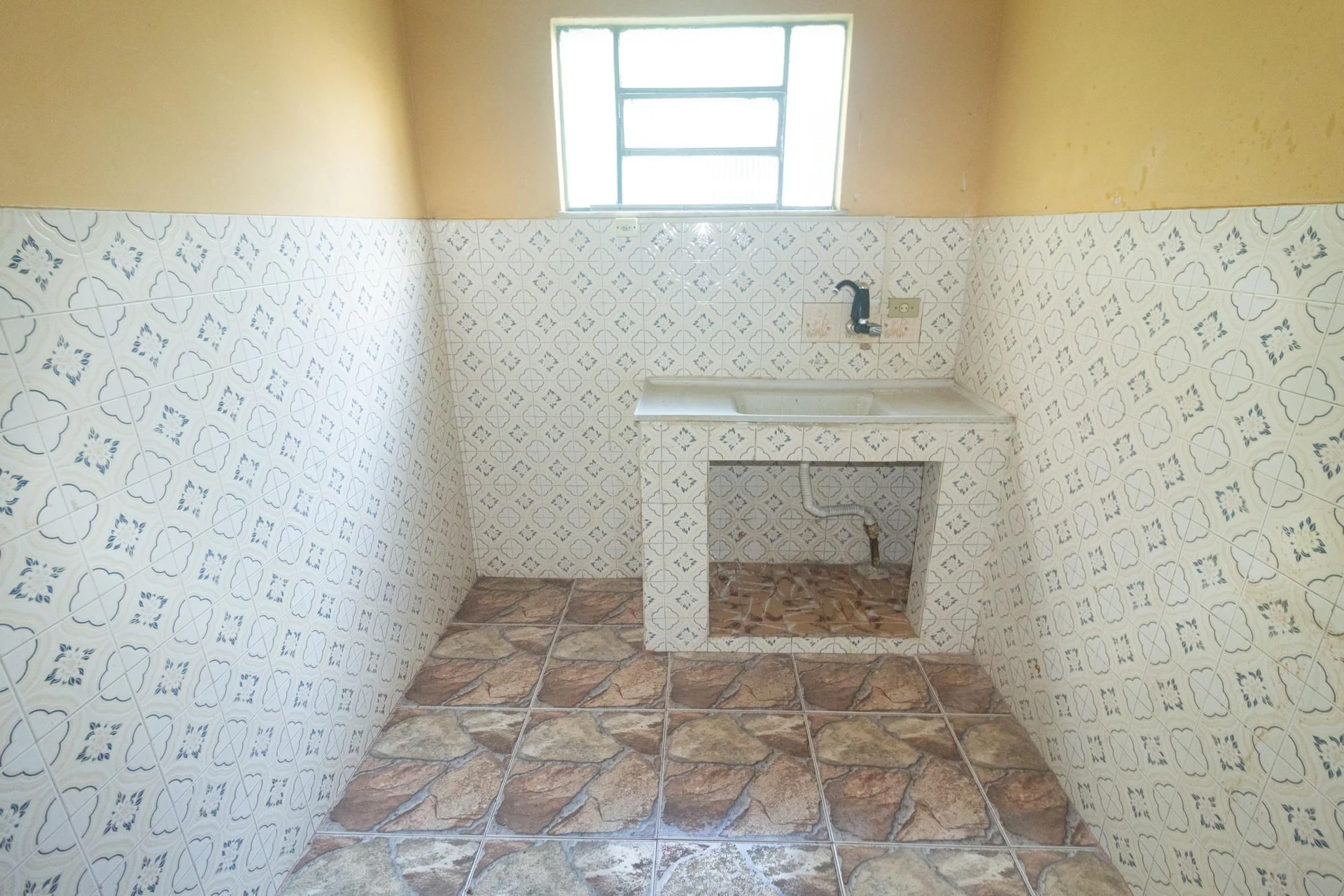 Rental house with 1 bedroom and a separate kitchen — photo 13