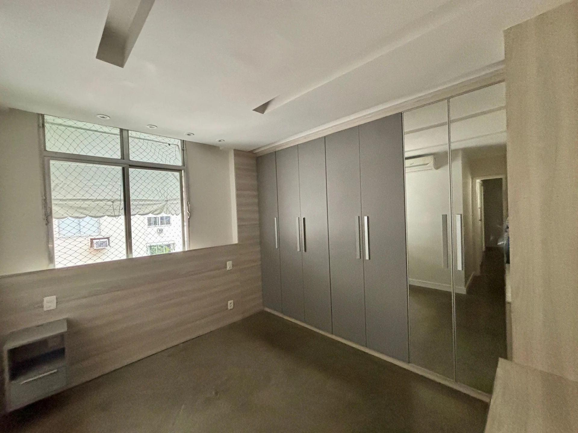 3-bedroom apartment with open-plan gas kitchen — photo 6