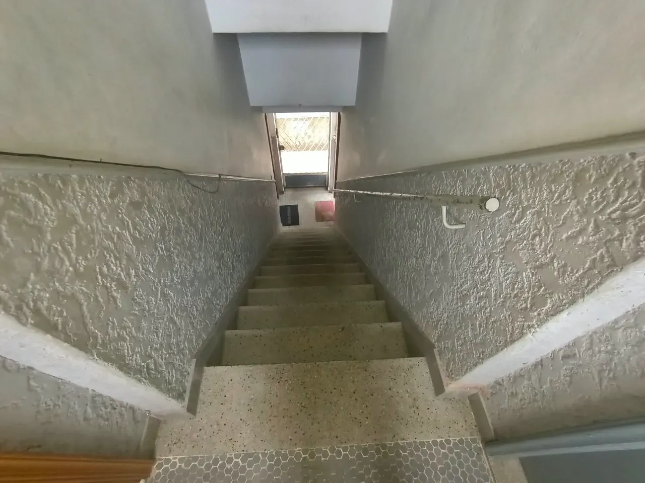 Apartment on the 2nd floor with wood or laminate floors — photo 13