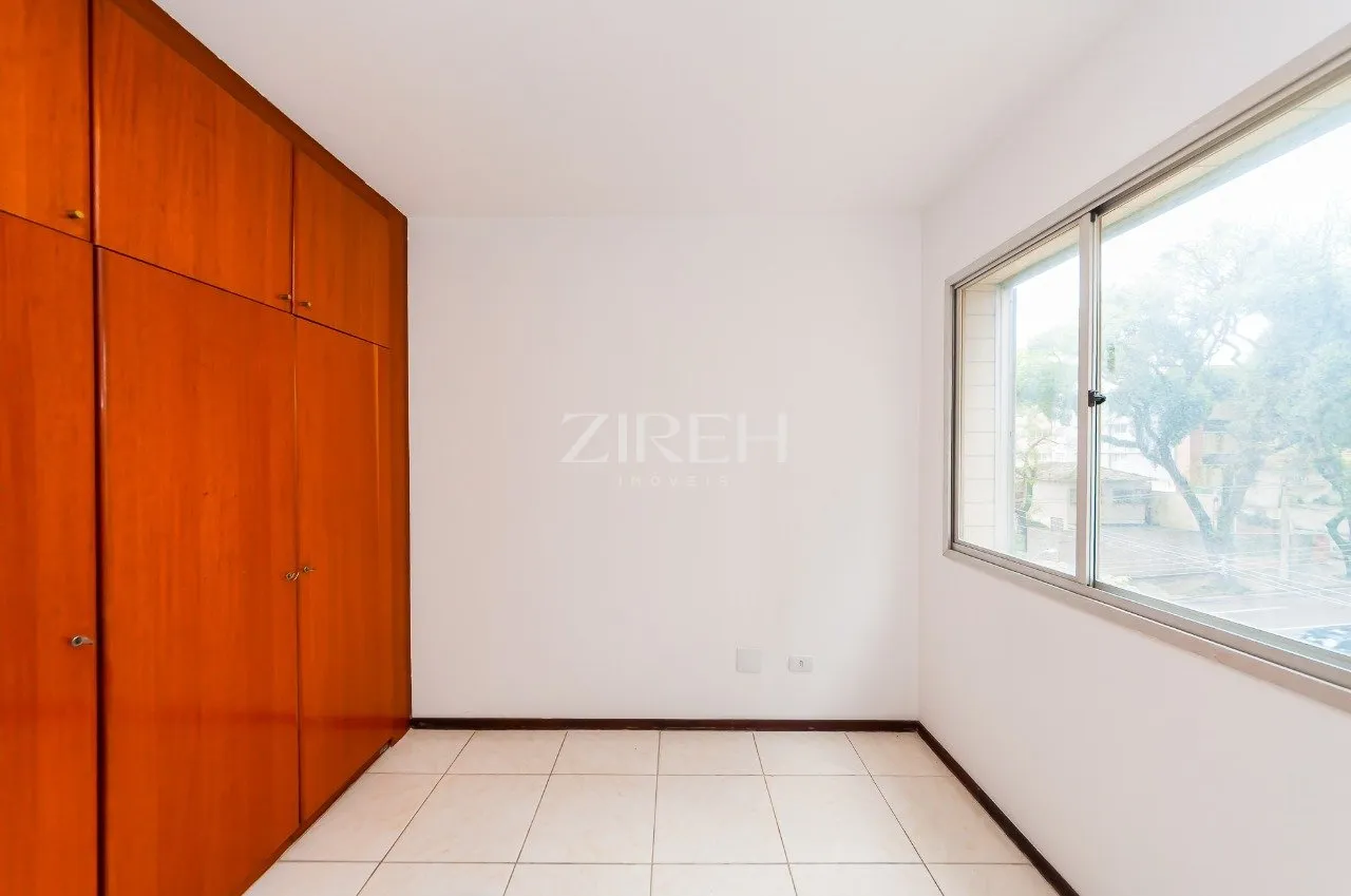 3-bedroom apartment in a building with a gym — photo 11