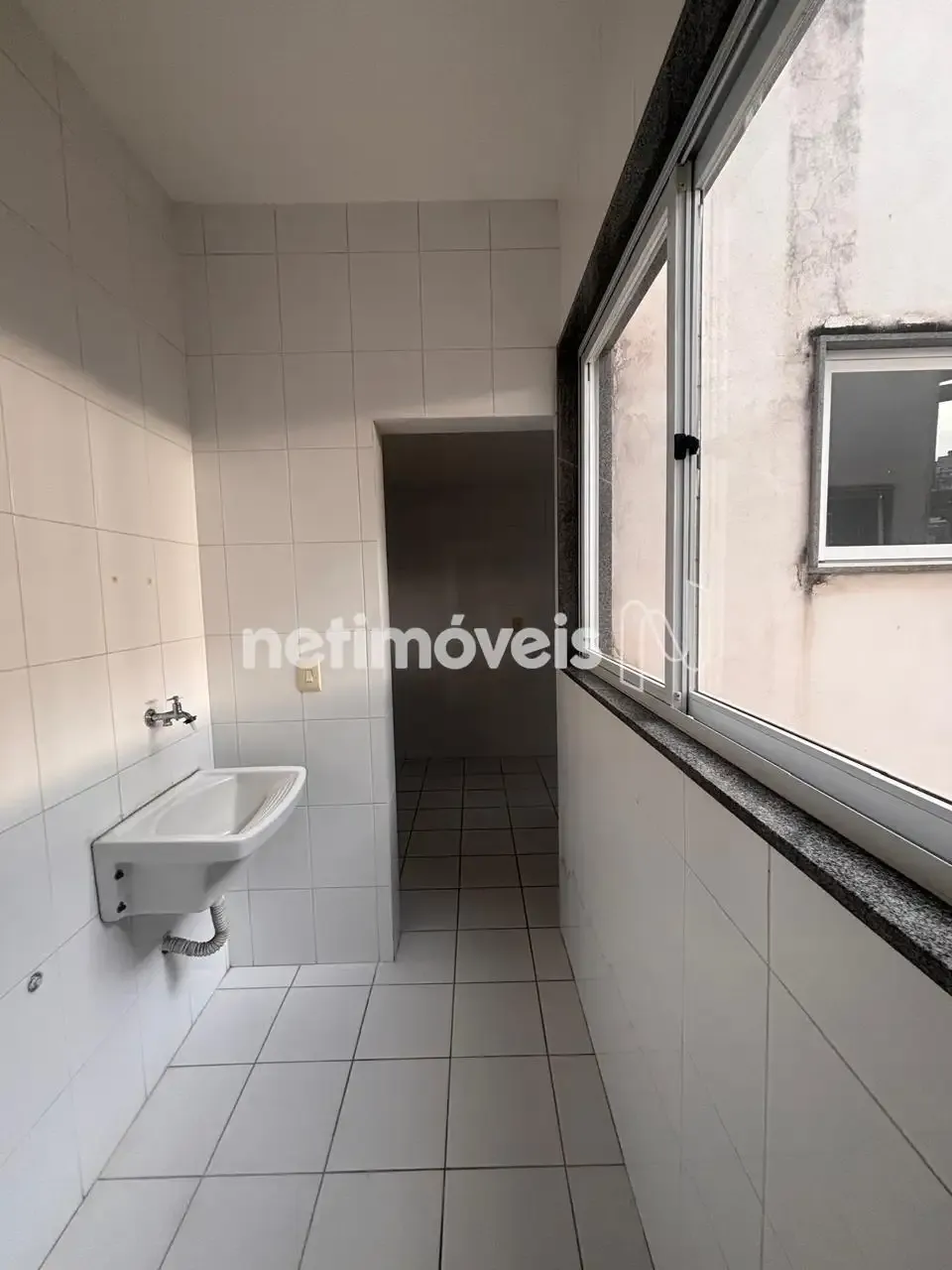 1-bedroom apartment with closed kitchen and balcony — photo 6