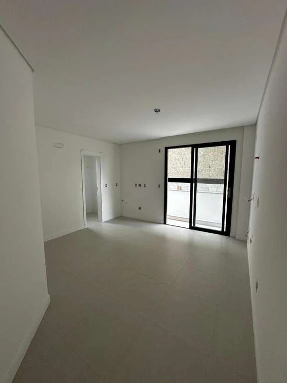 1-bedroom apartment with an open-plan kitchen — photo 5