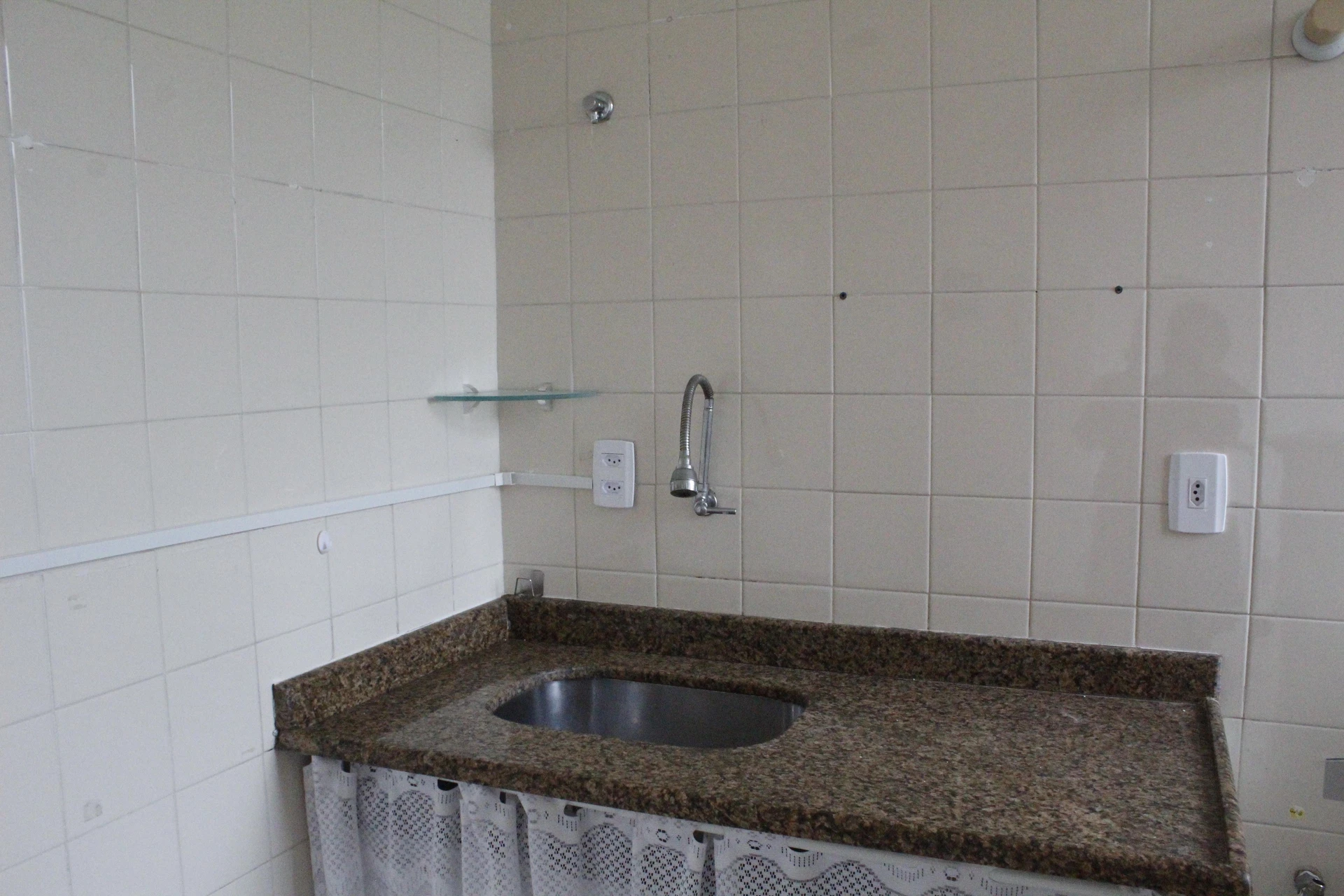 Rental apartment with 3 bedrooms and 1 bathroom — photo 6