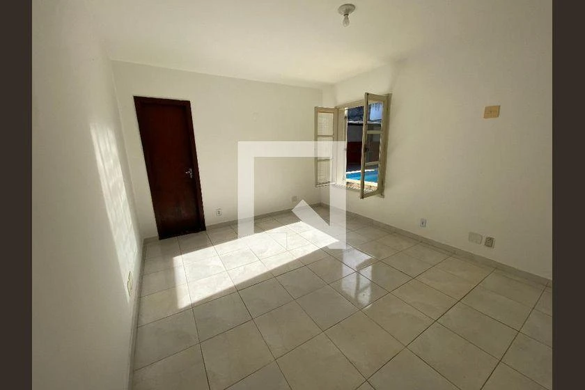 Rental house with 6 bedrooms and 704 m² — photo 48