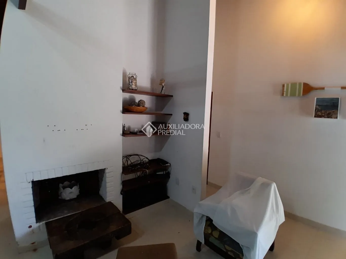 Unfurnished 4-bedroom house with 2 bathrooms and 860 m² — photo 10