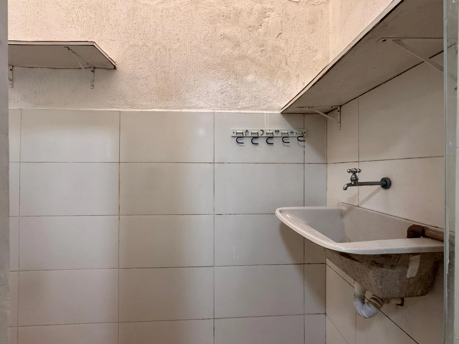 Condominium house with 2 bedrooms and a balcony