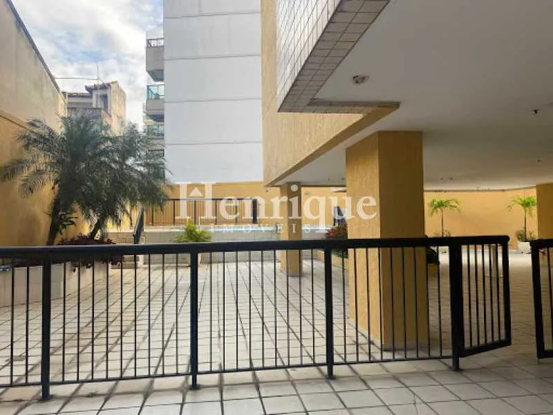 Furnished 1-bedroom apartment with 24-hour concierge — photo 8